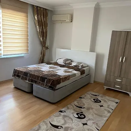 Joseph Apartment *